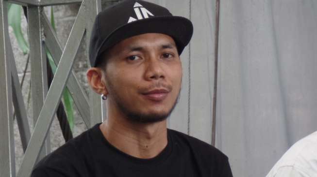 Norman Kamaru Klarifikasi Kabar Ganti Nama dan Pindah Agama