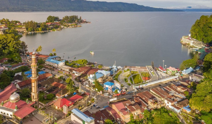 Dipoles Rp84,6 Miliar, Begini Wajah Baru Pantai Bebas Parapat di Danau Toba