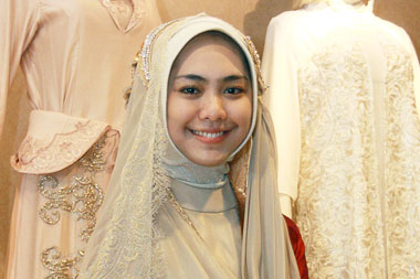 Ceramahnya Dianggap Normalisasi KDRT, Oki Setiana Dewi Dikecam