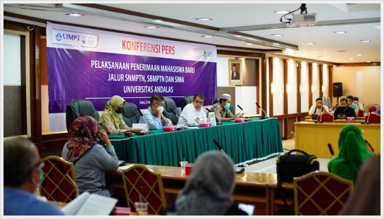 Konferensi pers penerimaan mahasiswa baru Univeristas Andalas. DOK Unand