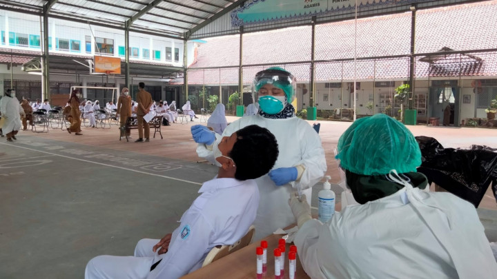 Guru dan Murid Terpapar Covid-19, PTM di Kota Cirebon Tetap Jalan