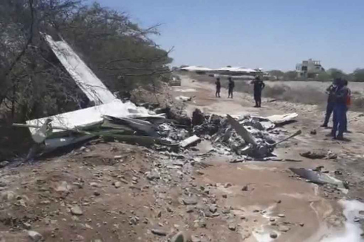 Tragis! Pesawat Turis Jatuh dan Terbakar, Tujuh Orang Meninggal