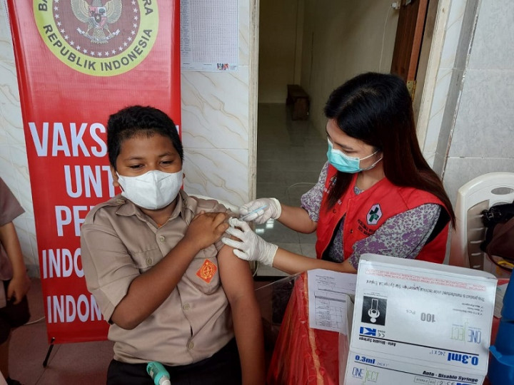 Tingkatkan Imunitas, Binda Sulut Gencar Vaksinasi Covid-19