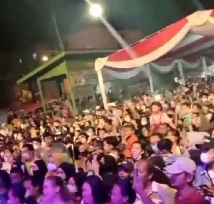 Ribuan Pengunjung di Festival Sekanak Lambidaro Palembang Abaikan Prokes