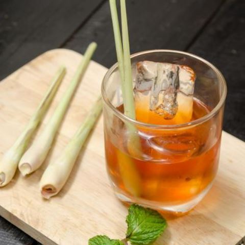 Bikin Lemongrass Tea Segar ala Resto dan Hotel