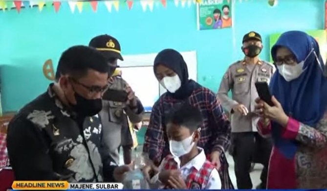 Dinkes Majene Bagi-bagi Hadiah di Vaksinasi Anak 6-11 Tahun