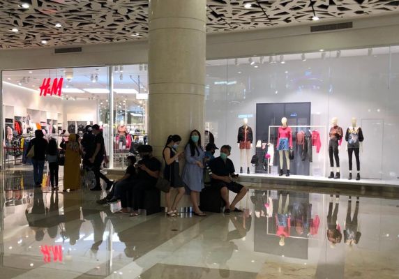 Masa PPKM Level 3 di era varian Omicron, mal akan dibuka sampai pukul 21.00 dengan maksimal 60 persen pengunjung. Foto: dok MI/Ramdani.