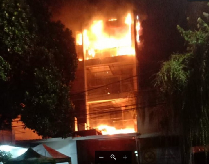Gedung Baznas Tebet Kebakaran, Diduga Korsleting
