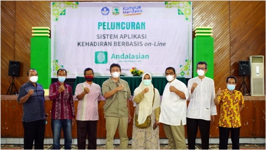 Peluncuran aplikasi kehadiran online bernama Andalasian. Foto: Dok. Unand