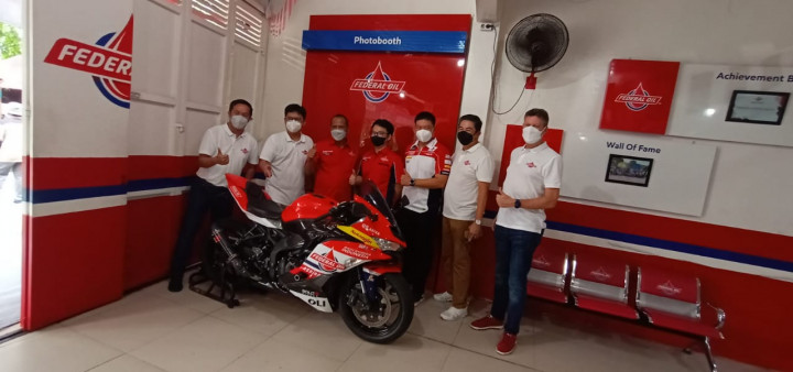 Pelumas Sponsor Tim Gresini MotoGP Resmikan ‘Bengkel Super’ di Bekasi