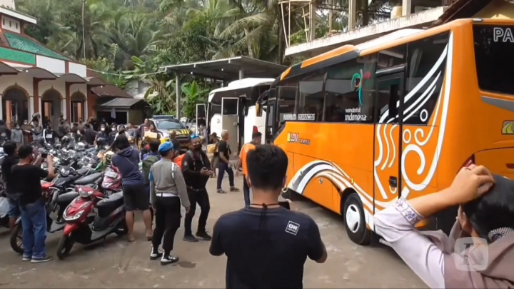 Ganjar Sediakan Bus saat Momen Kepulangan Warga Wadas