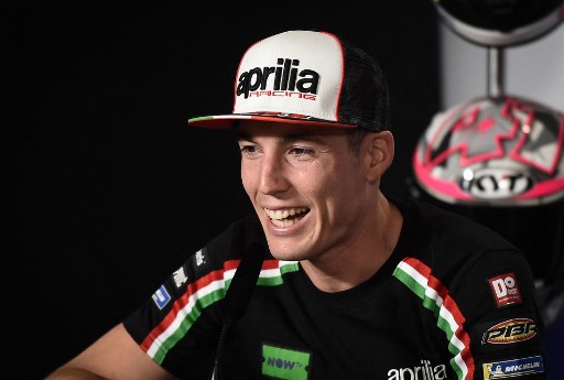 Espargaro Boncengan Bertiga seperti Emak-emak Indonesia