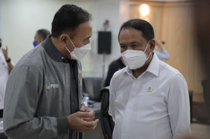 Diganggu Covid-19, Menpora Menyerahkan Kelanjutan BRI Liga 1 2021 -- 2022 kepada PSSI dan PT LIB