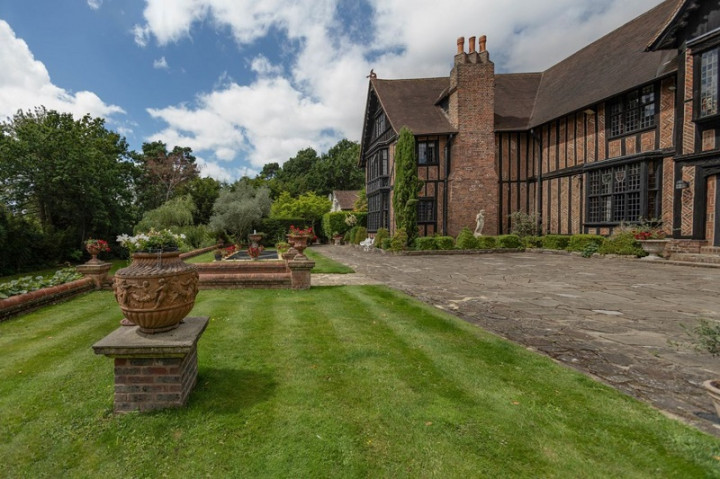 Populer Properti, Ribuan Apartemen Tak Berpenghuni hingga Rumah 500 Tahun Milik Pengusaha Garam