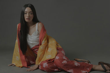 Asmara Abigail Berbagi Pengalaman Berinteraksi dengan Penyu