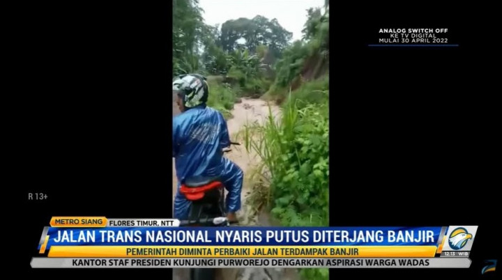 Jalan Transnasional Diterjang Banjir, 2 Desa di Flores Timur Terancam Terisolasi