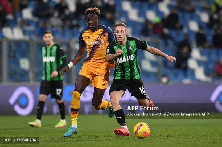 Roma Imbangi 10 Pemain Sassuolo