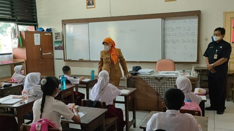 Garut Hentikan PTM Hingga 27 Februari