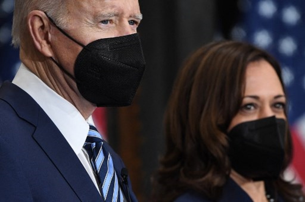 Presiden AS Joe Biden dan Wakil Presiden Kamala Harris. (SAUL LOEB / AFP)