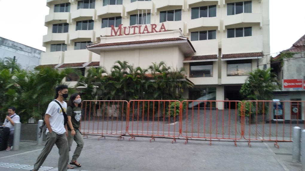 Bagunan hotel Mutiara yang difungsikan untuk isolasi pasien covid-19. Medcom.id/mustaqim