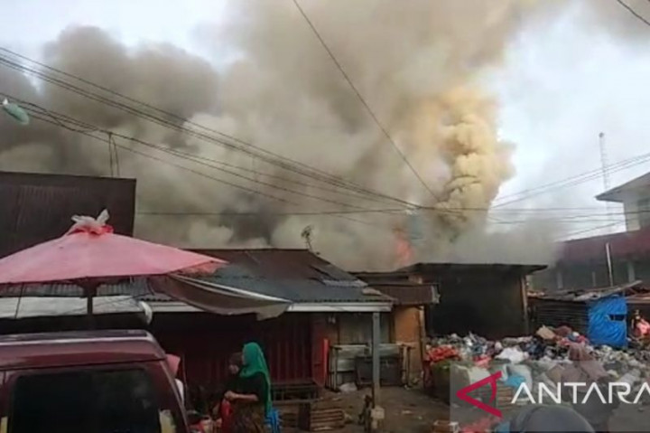 Pasar Bawah Kota Bukittinggi Terbakar Lagi