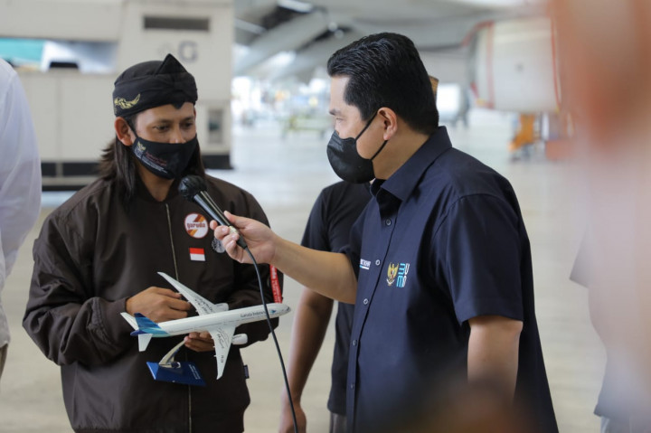 Erick Thohir: Miniatur Pesawat Gus Humaidi Karya Anak Bangsa