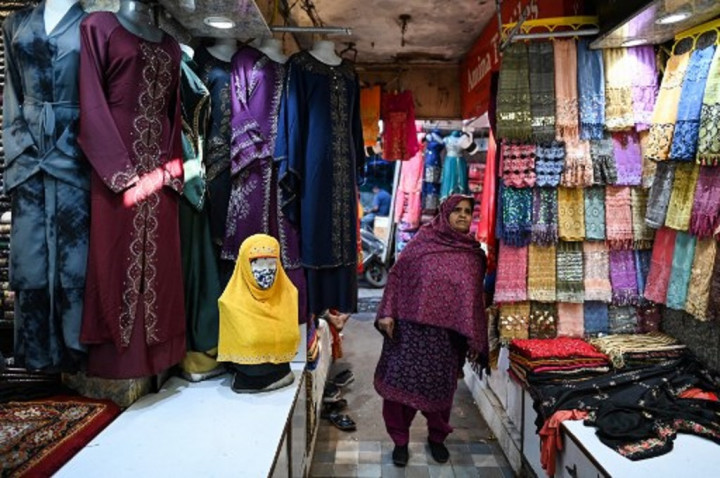 Kisruh Larangan Hijab Capai Negara Bagian Terpadat India