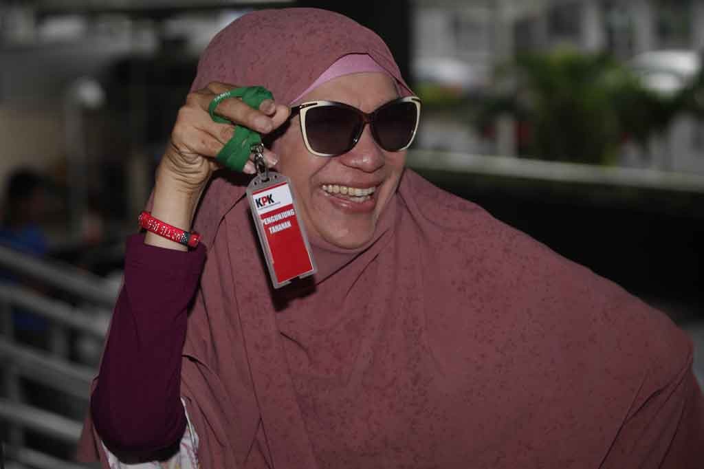 Artis Dorce Gamalama meninggal dunia pada usia 58 tahun setelah terpapar Covid-19 (Foto: Dok MI/Rommy Pujianto)