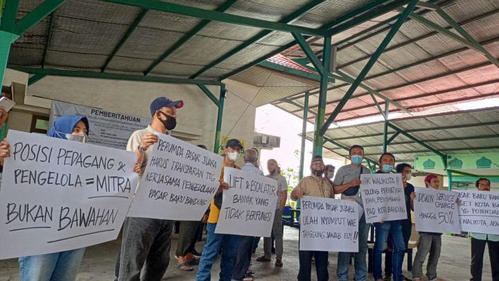 Tarif Listrik Naik 100%, Pedagang Pasar Baru Bandung Minta Pemkot Turun Tangan