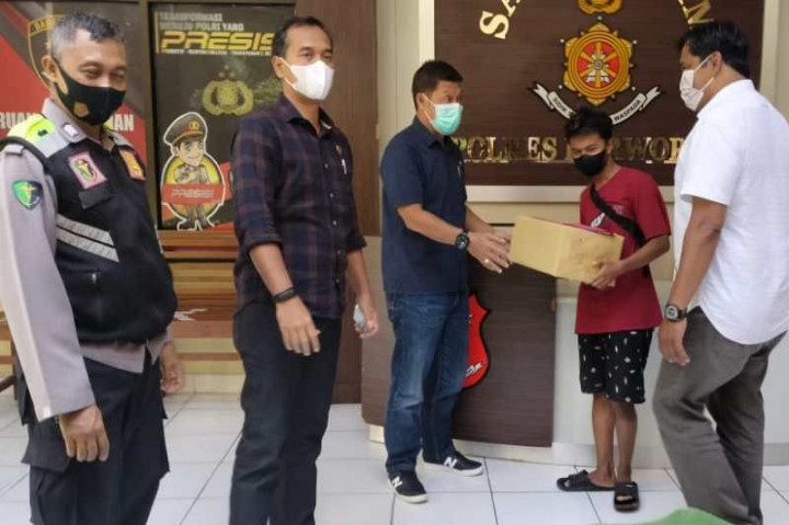 Polisi Pulangkan Warga Desa Wadas Usai Negatif Covid-19