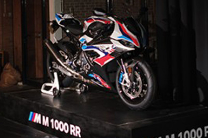 Foto Terpopuler: BMW 1000 RR Masuk Indonesia hingga Dorce Meninggal Dunia