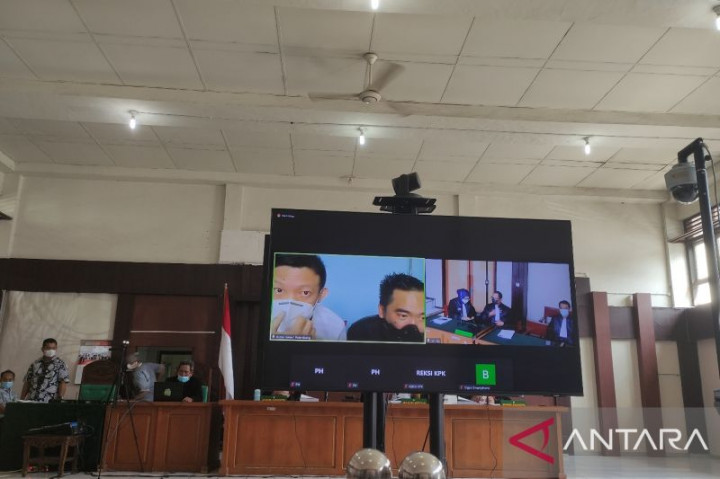 Penyuap Bupati Musi Banyuasin Nonaktif Dodi Reza Dituntut 3 Tahun Bui