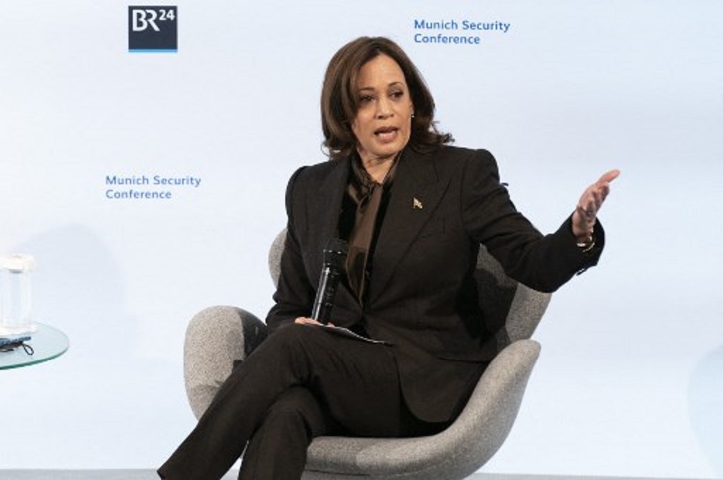 Wakil Presiden AS Kamala Harris dalam konferensi keamanan Munich di Jerman, 19 Februari 2022. (Andrew Harnik / POOL / AFP)