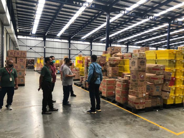 KKB Tembak Anggota Kopasgat Hingga Penimbunan Ratusan Ribu Liter Minyak Goreng di Deliserdang