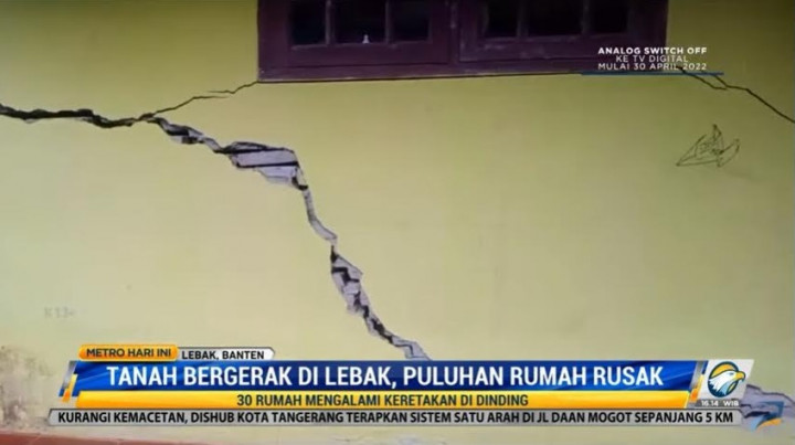 Tanah Bergerak di Lebak, Puluhan Rumah Rusak