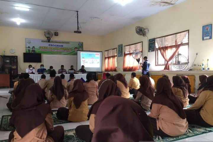 Jaksa Masuk Sekolah, Milenial Diminta Bijak Bermedsos agar Tak Terjerat Hukum