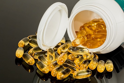 Vitamin E bersifat melembapkan, karena membuat jumlah minyak pada kulit bertambah, sehingga bisa menimbulkan jerawat. (Foto: Ilustrasi. Dok. Pixabay.com)