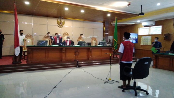Jaksa Tetap Minta Herry Wirawan Dihukum Mati