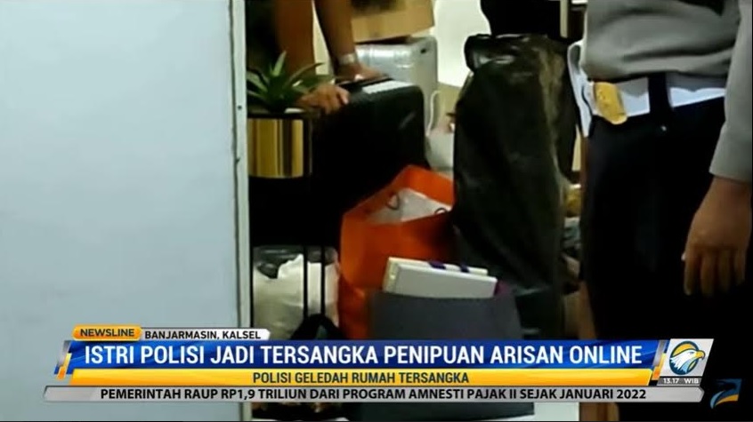 Dalam penggeledahan rumah tersangka, petugas menyita sejumlah barang bukti. Metro TV