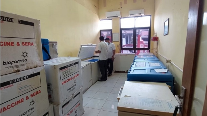 Warga Pilih Pfizer, Vaksin Astrazeneca di Sumenep Hampir Kedaluwarsa