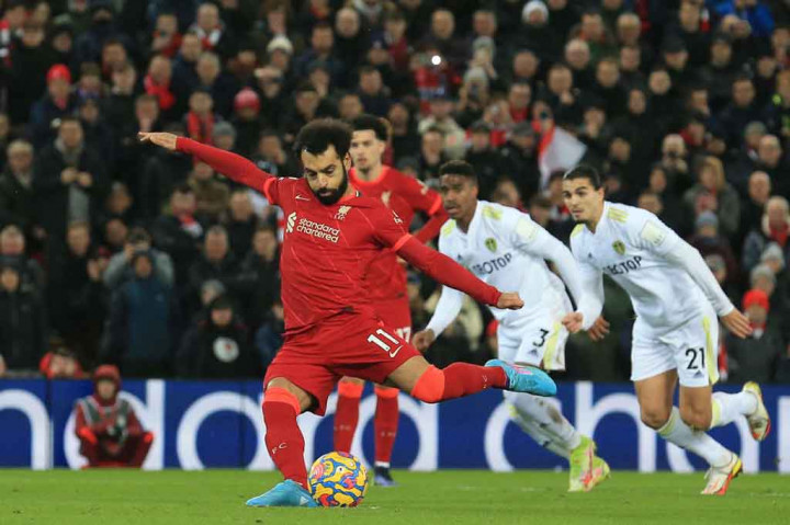 Bantai Leeds 6-0, Liverpool Tempel Ketat City