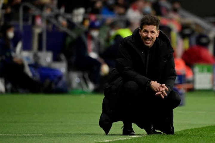 Simeone Sebut tak Ada yang Menguntungkan Main Imbang Lawan MU