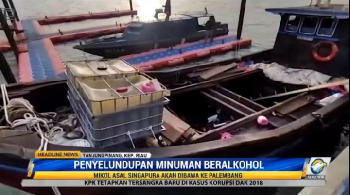 7 Penyelundup 6.750 Botol Miras dari Singapura Ditangkap
