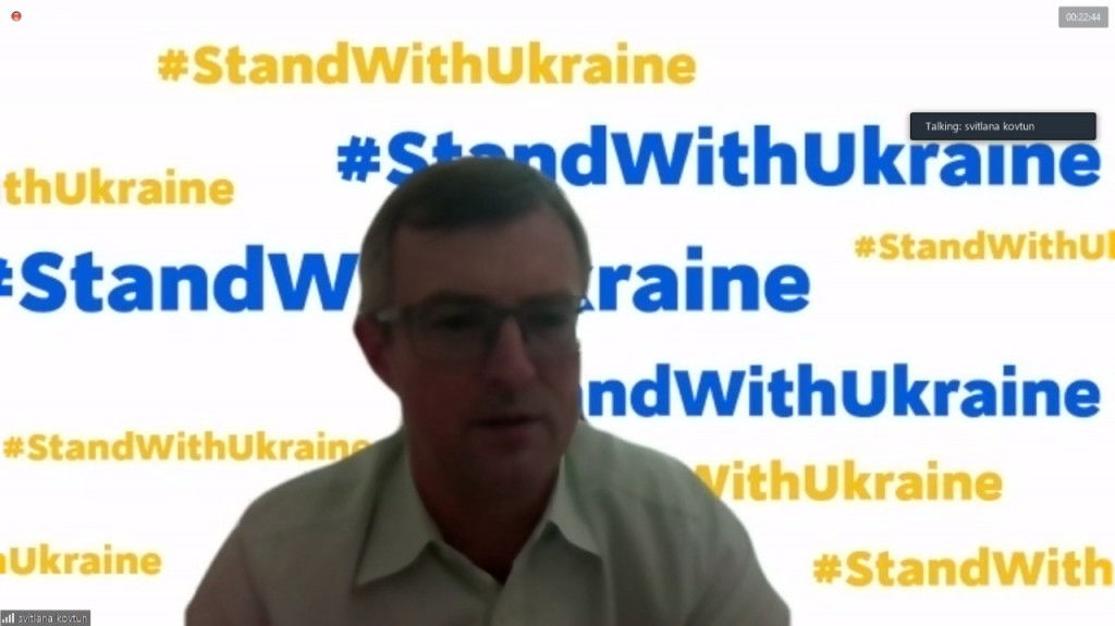 Duta Besar Ukraina untuk Indonesia Vasyl Hamianin sebut Rusia pakai propaganda Uni Soviet./Tangkapan Layar Zoom
