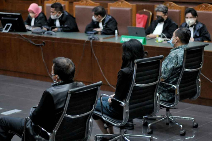 Tiga Terdakwa Pengadaan Tanah Munjul Divonis 6 dan 7 Tahun Penjara