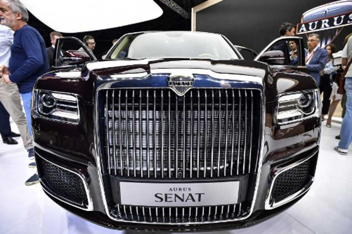 Mengenal Aurus Senat L700, Mobil Putin yang Bisa 'Berenang'