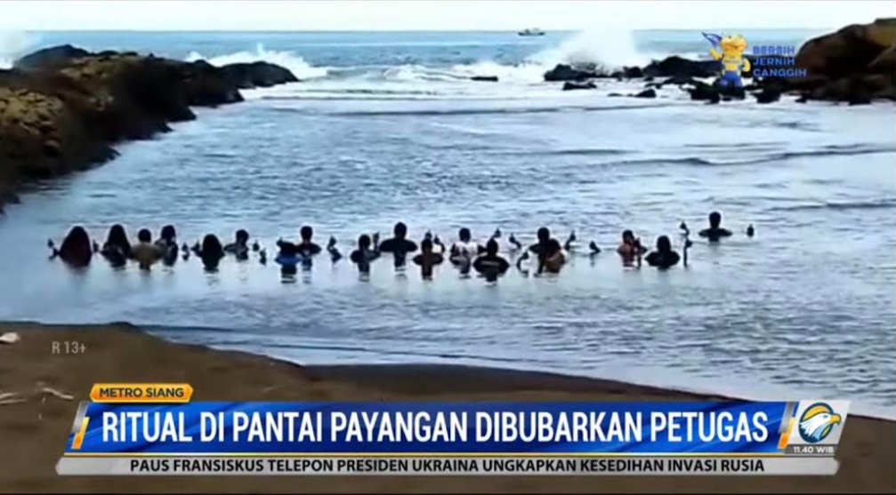 Padahal, ritual berujung tewasnya 11 orang di Pantai Payangan, Jember, baru berselang dua pekan. Metro TV