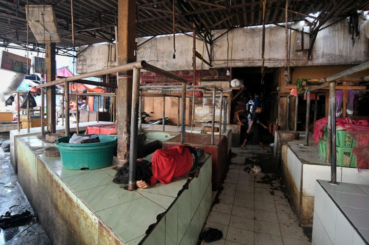 Puluhan Lapak Daging Segar di Pasar Serpong Tutup