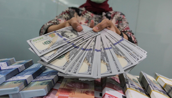 Euro Jatuh ke Level Terendah Sejak Juni 2020 Gara-gara Invasi Rusia ke Ukraina