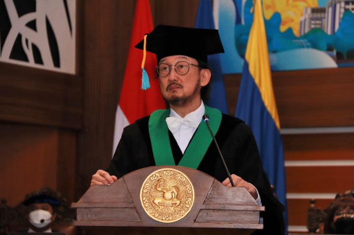 Guru Besar Unair Temukan Cara Tingkatkan Kepuasan Pasien Radang Sendi Kronis